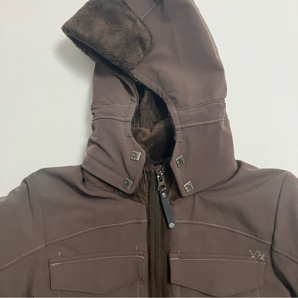 MOUNTAIN HARDWEAR polyester filled shell style puffer jacket - Picture 4 of 10